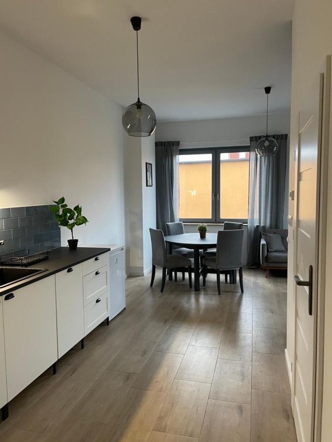 קומורניקי Apartamenty Komorniki מראה חיצוני תמונה