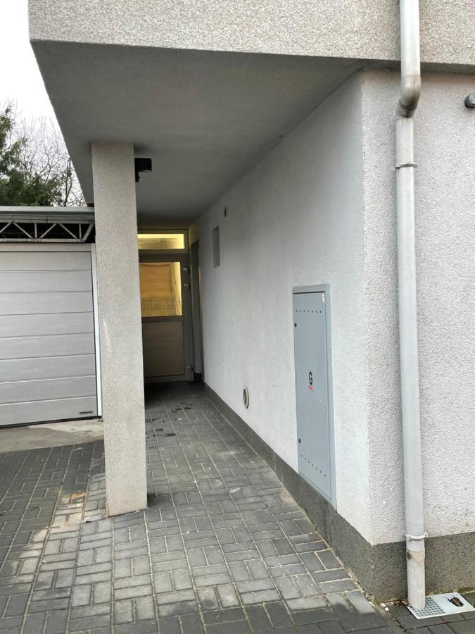 קומורניקי Apartamenty Komorniki מראה חיצוני תמונה